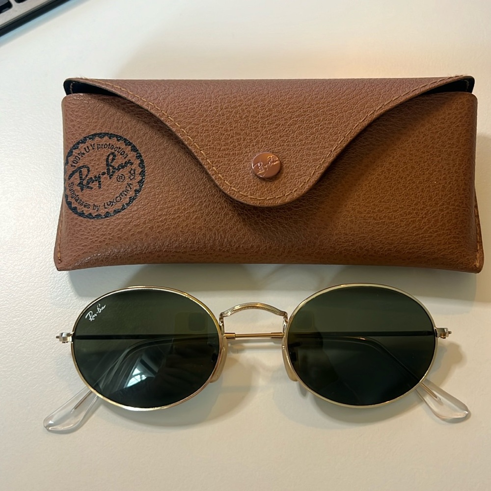 Oval ray ban sunglasses